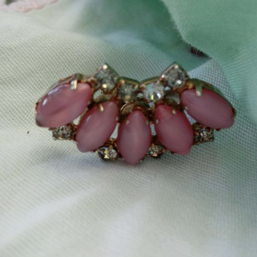 Vintage Ear Rings - Picture 2 of 3